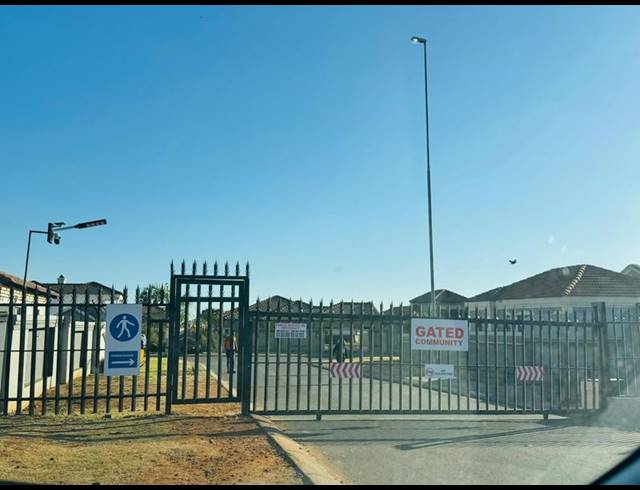 2 BEDROOM PROPERTY TO RENT IN DAWN PARK